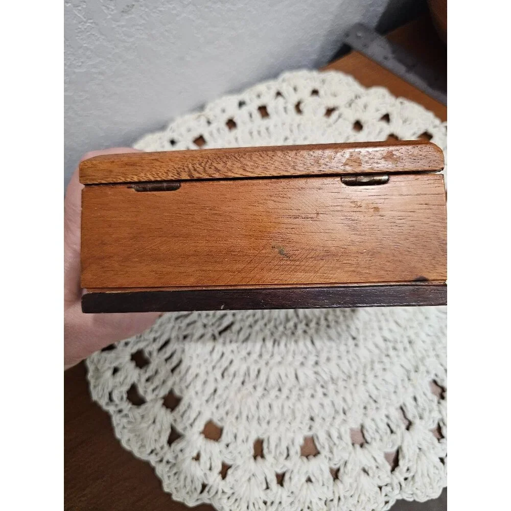 Wooden African Trinket‎ Box 6x6x3